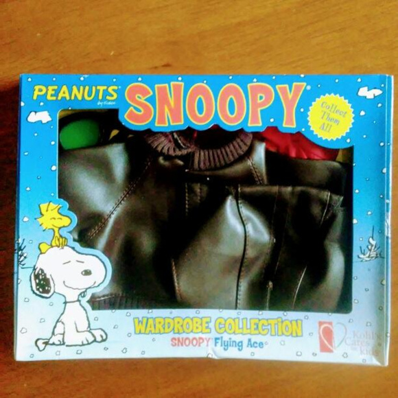 PEANUTS Snoppy Wardrobe Collection NIB - Picture 4 of 8
